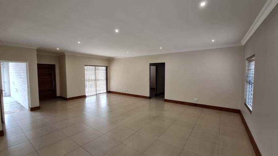 To Let 3 Bedroom Property for Rent in Burgundy Estate Western Cape